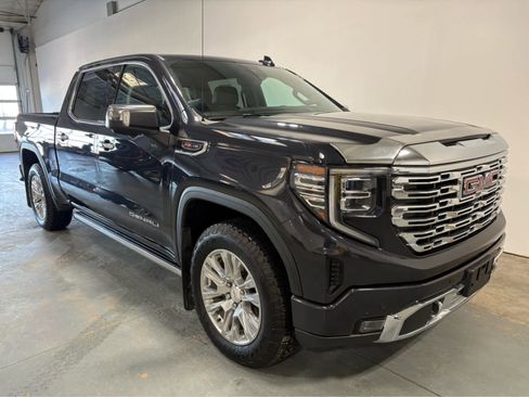 Used 2023 GMC Sierra 1500 Denali image 6