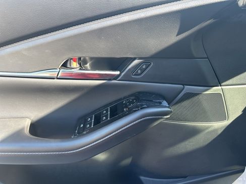 Used 2025 MAZDA CX-30 AWD 2.5 S w/ Preferred Package image 16