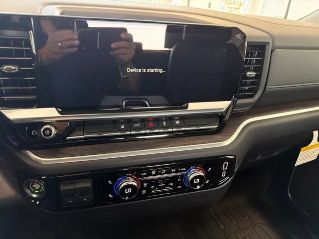 New 2026 GMC Sierra 3500 SLT AWD/4WD image 42