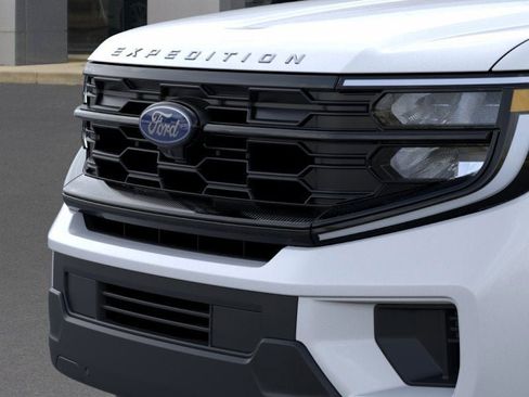 New 2025 Ford Expedition Max Active image 17