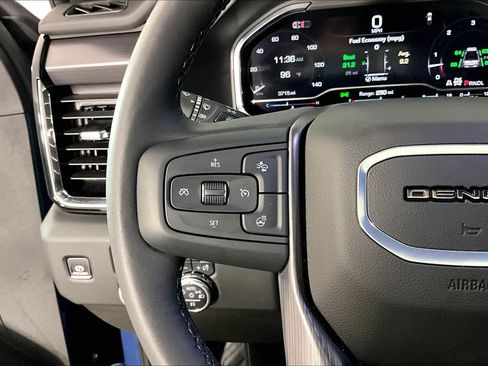 Used 2025 GMC Sierra 2500 Denali Ultimate AWD/4WD image 23