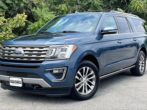 Used 2018 Ford Expedition Max Limited w/ Equipment Group 301A AWD/4WD image 3