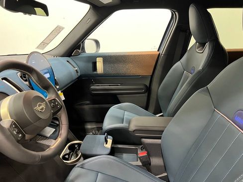 Certified 2025 MINI Cooper Countryman S image 12