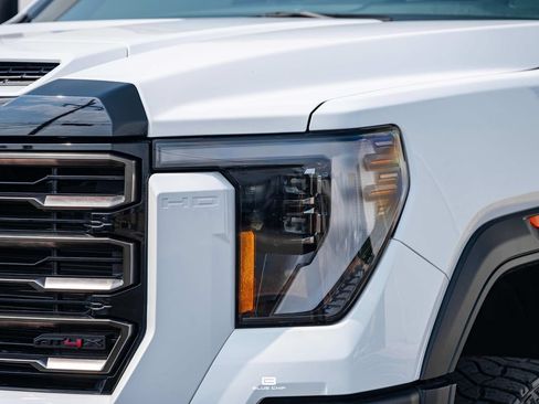 Used 2024 GMC Sierra 2500 AT4X w/ AT4X AEV Edition AWD/4WD image 23