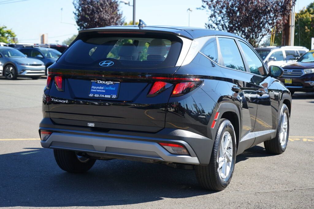 Used 2025 Hyundai Tucson SE FWD image 7