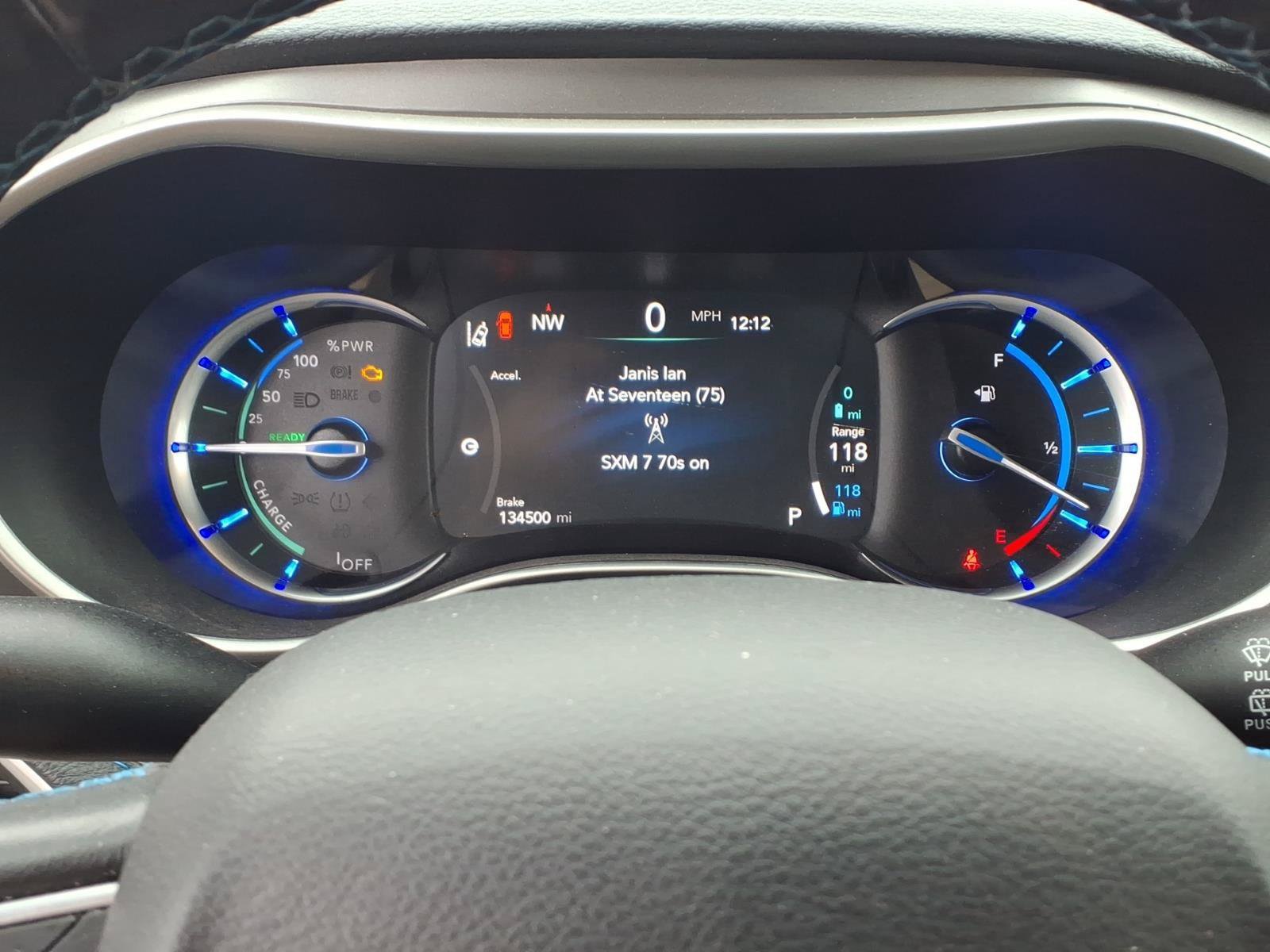 Used 2021 Chrysler Pacifica Touring-L FWD image 18
