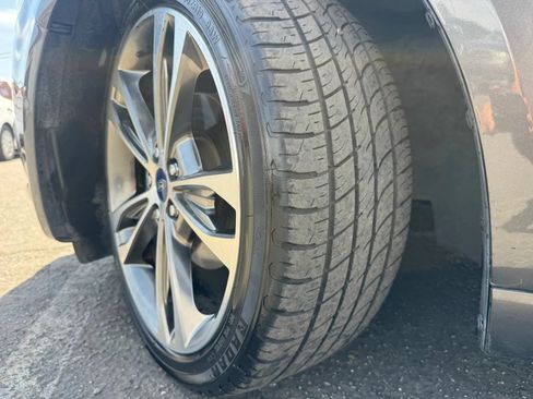Used 2017 Ford Fusion Titanium FWD image 15