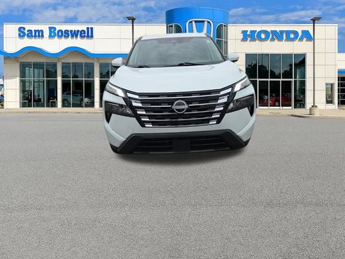Used 2024 Nissan Rogue SV FWD image 10