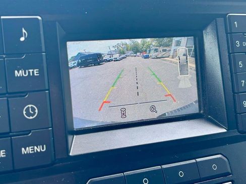 Used 2018 Ford F250 XL w/ Power Equipment Group AWD/4WD image 23