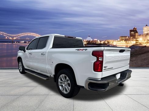 Used 2023 Chevrolet Silverado 1500 LTZ AWD/4WD image 3