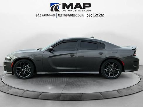 Used 2022 Dodge Charger R/T w/ Blacktop Package image 2