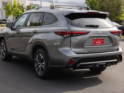 New 2026 Toyota Highlander XLE AWD/4WD image 7