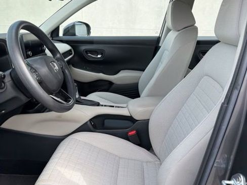 Used 2023 Honda HR-V LX image 7
