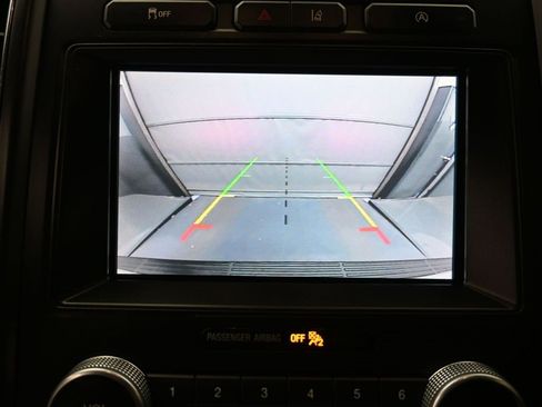 Used 2021 Ford Expedition Max Limited image 4