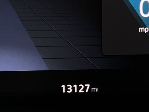 Used 2024 Volkswagen Atlas Cross Sport SE image 16