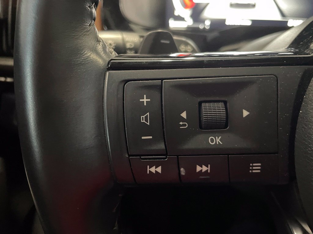 Certified 2023 Nissan Pathfinder Platinum w/ Cargo Package AWD/4WD image 13