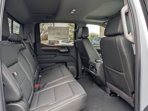 New 2026 GMC Sierra 1500 Denali w/ Denali Reserve Package AWD/4WD image 29