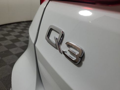 Used 2023 Audi Q3 2.0T Premium Plus w/ Premium Plus Package AWD/4WD image 8