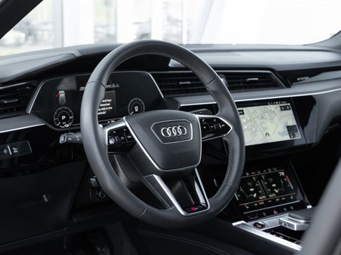 Certified 2023 Audi e-tron S Prestige w/ Prestige Package image 11