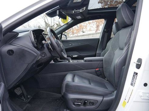 Used 2025 Lexus RX 450h AWD w/ Convenience Package image 13