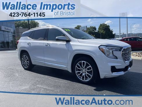 Used 2022 GMC Terrain Denali AWD/4WD image 1