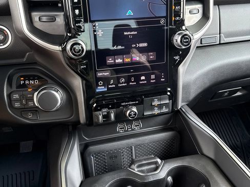New 2026 RAM 1500 Big Horn AWD/4WD image 16