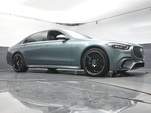 Used 2025 Mercedes-Benz S 63 AMG S image 41