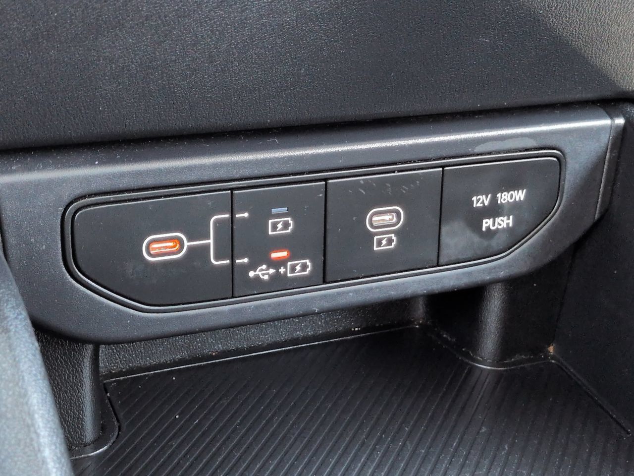 Used 2025 Kia K4 FWD image 20