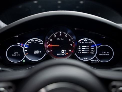 Used 2023 Porsche Cayenne Turbo image 46