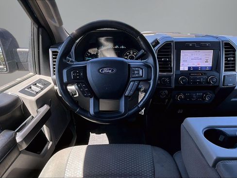 Used 2020 Ford F150 XLT w/ Equipment Group 302A Luxury AWD/4WD image 9