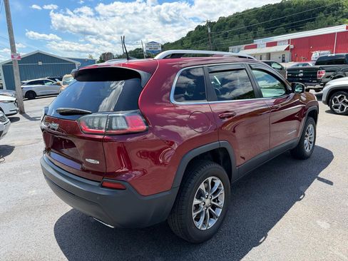 Used 2019 Jeep Cherokee Latitude Plus w/ Comfort/Convenience Group AWD/4WD image 5