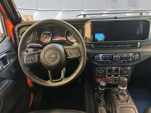 New 2025 Jeep Wrangler Unlimited Rubicon 392 image 11