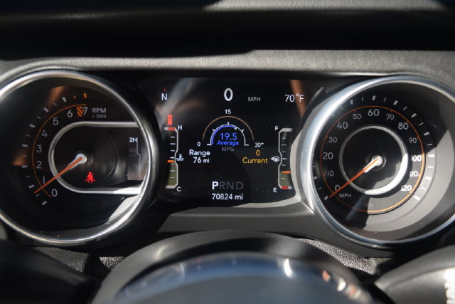 Used 2020 Jeep Wrangler Unlimited Sahara AWD/4WD image 18