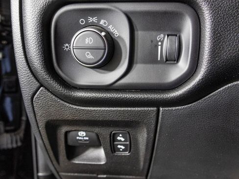 Used 2022 RAM 1500 Big Horn image 36