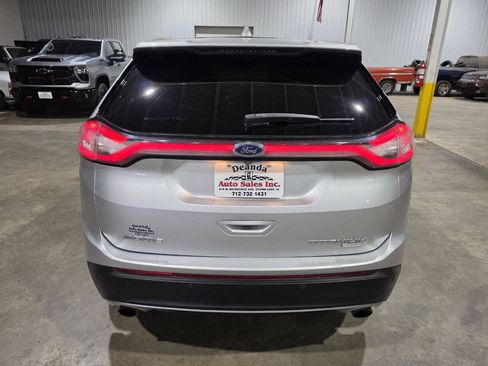 Used 2018 Ford Edge Titanium w/ Equipment Group 301A FWD image 9