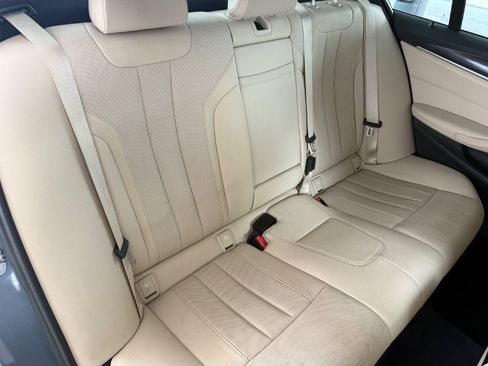 Used 2021 BMW 530i w/ M Sport Package RWD image 20