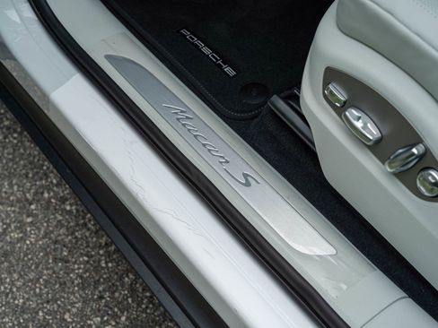 New 2025 Porsche Macan S image 23