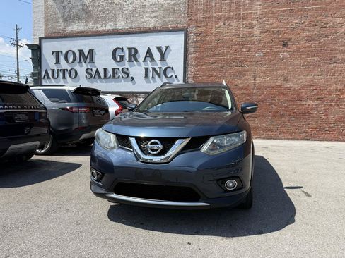 Used 2015 Nissan Rogue SV w/ SV Moonroof Package AWD/4WD image 1