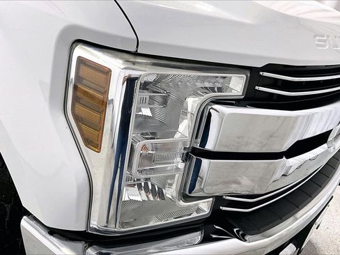 Used 2019 Ford F250 Lariat image 28