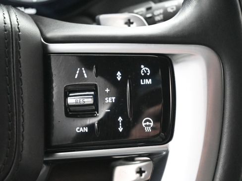 Certified 2024 Land Rover Range Rover Long Wheelbase SE image 20
