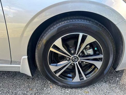 Used 2022 Nissan Sentra SV image 14