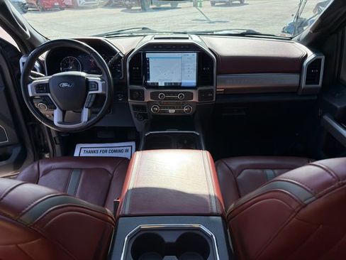 Used 2022 Ford F450 Platinum w/ FX4 Off-Road Package image 18