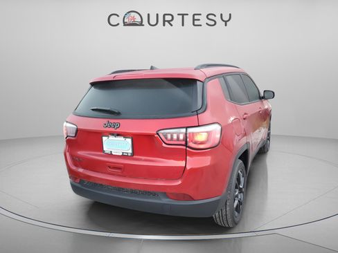 New 2026 Jeep Compass Latitude w/ Quick Order Package 29K AWD/4WD image 4