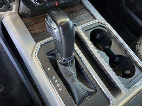 Used 2020 Ford F150 Lariat w/ Equipment Group 502A Luxury image 22