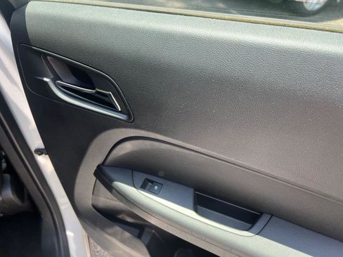 Used 2017 Chevrolet Equinox LS image 14