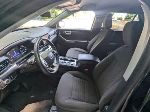 Used 2020 Ford Explorer XLT w/ Comfort Package AWD/4WD image 18