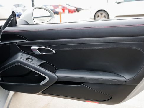 Certified 2018 Porsche 911 Carrera GTS image 26