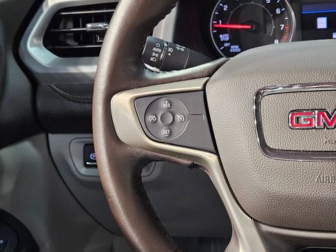 Used 2020 GMC Acadia SLT FWD image 27