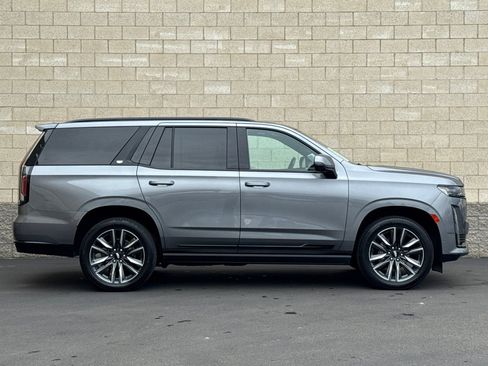 Certified 2021 Cadillac Escalade Sport Platinum w/ Heavy-Duty Trailer Package image 3