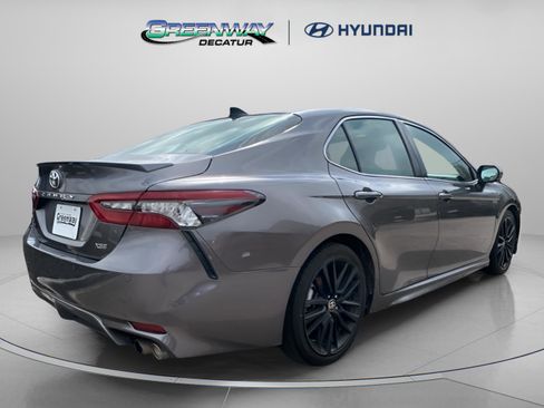 Used 2022 Toyota Camry XSE w/ Navigation Package image 9